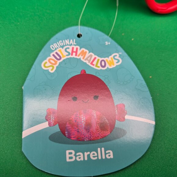 Squishmallows "Barella" The Rasberry Beta Fiish, Clip-on, Plush Toy NWT - Picture 3 of 3
